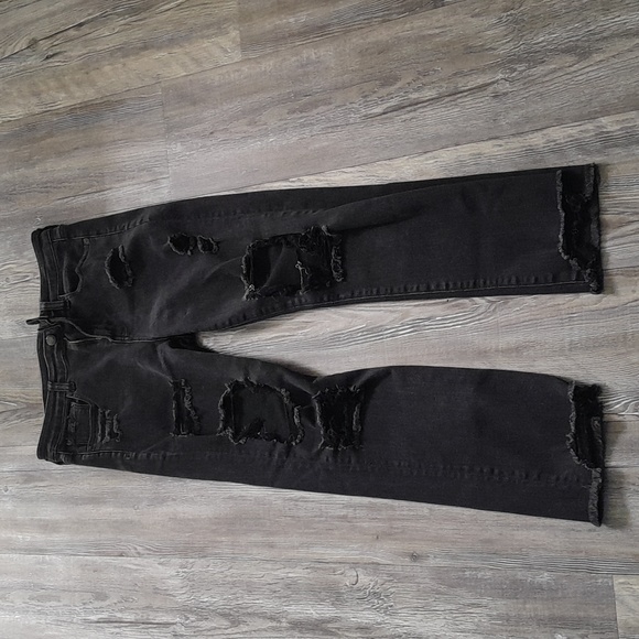 American Eagle Outfitters Denim - American Eagle high-rise crop flare jeans